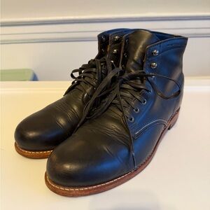 Wolverine 1000 Mile Plain-Toe Classic Black Leather Men's Boots